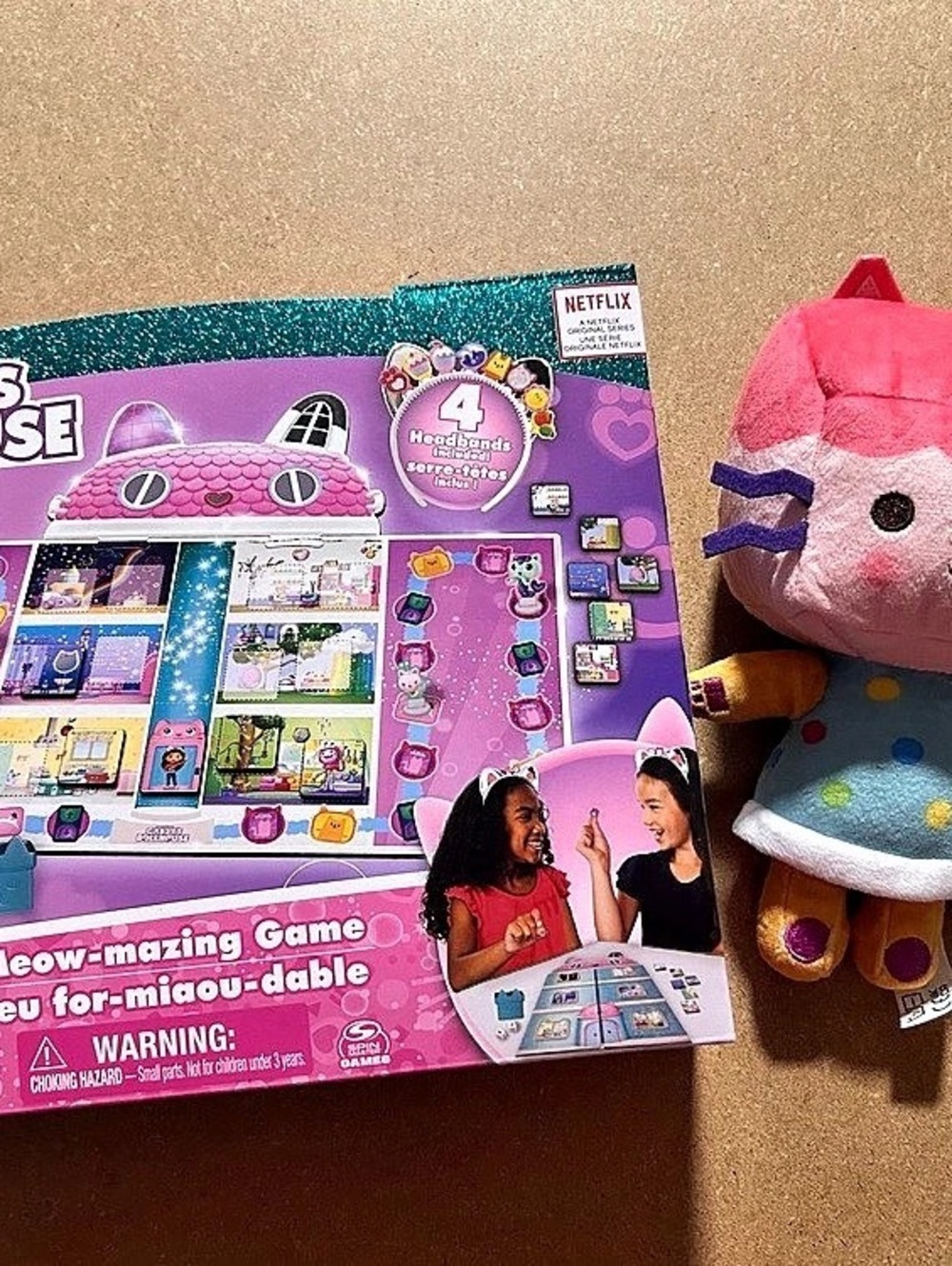 Gabby's Dollhouse Meow-mazing Game Board Game & Plush Pink Purple